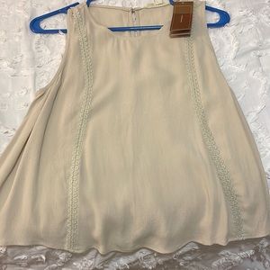 NWT Francesca’s tank top